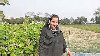 village aunty outdoor sex