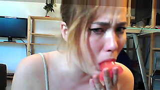 hard deepthroat girl cry