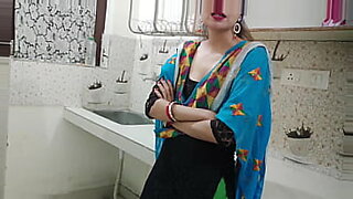 bhabhi aur devar xxx raat download 3gp