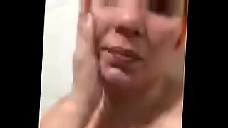 kathy shower boobs
