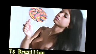 mulher transando com marido i um travesti juntos