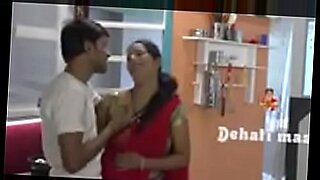 desi indian bhabhi ki real chudai with hindi audio