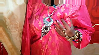 desi muslim aunty fuck video hindi audio