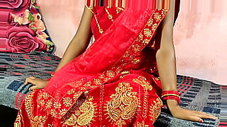 saree pehan kar desi