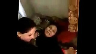 son massage mom in bad