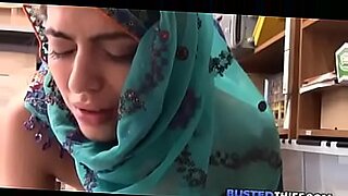 pakistani boy sucking boobs