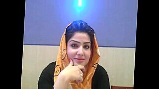 kashmiri aunty hot videos