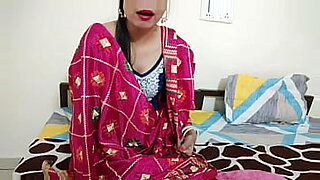 desi muslim aunty fuck video hindi audio