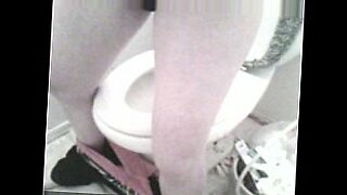 asian peeing toilet hidden cam close up