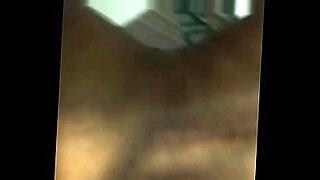 webcam hairbrush defloration